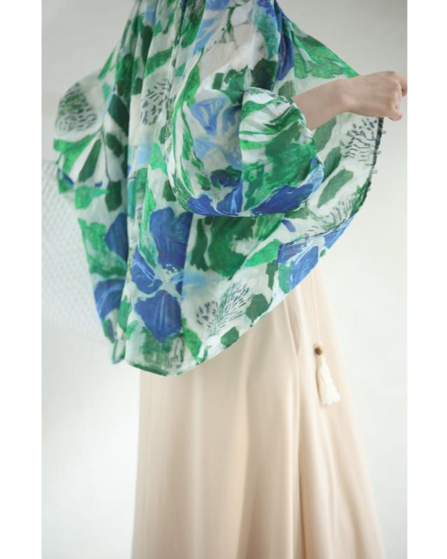 再入荷8月9日 涼風に揺れる花のブラウストップス cawaii w61372ps S~3L