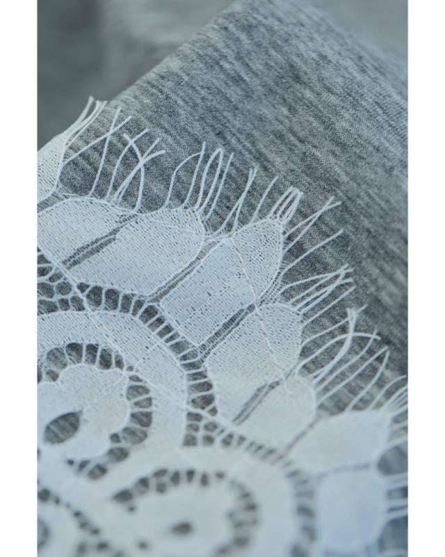 新作8月4日 重なる柔らかレースのTシャツミディアムワンピース cawaii