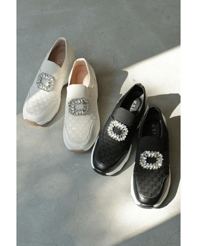 再入荷10月14日 煌めく花びらのペタルビジュースリッポンスニーカー cawaii w61525ps 22.5cm 23cm 23.5cm 24cm 24.5cm 25cm クッション性 厚底 スポーツ 楽ちん デイリー使い 軽量 トレンド 人気 通勤 レディース ファッション 大人 ママ ミセス 30代 40代 50代 60代