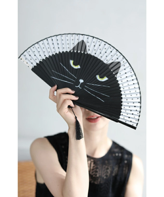 BIGSALE】 水玉模様のニャンだこれ猫扇子 wkg00226 cawaii 扇子