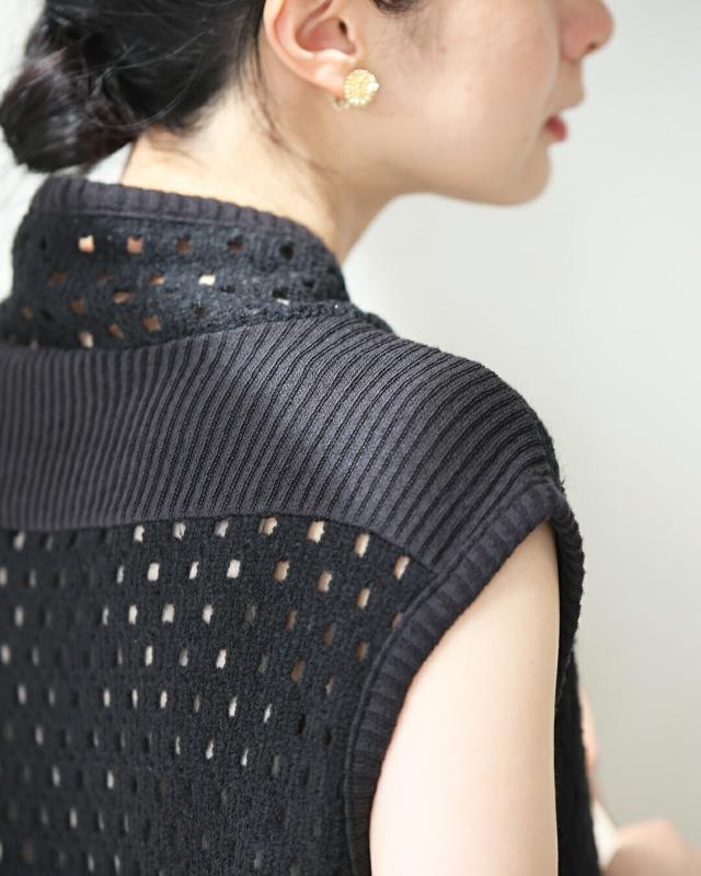 再入荷8月24日 （黒）オシャレ度アップする重ね着用編みニットベスト