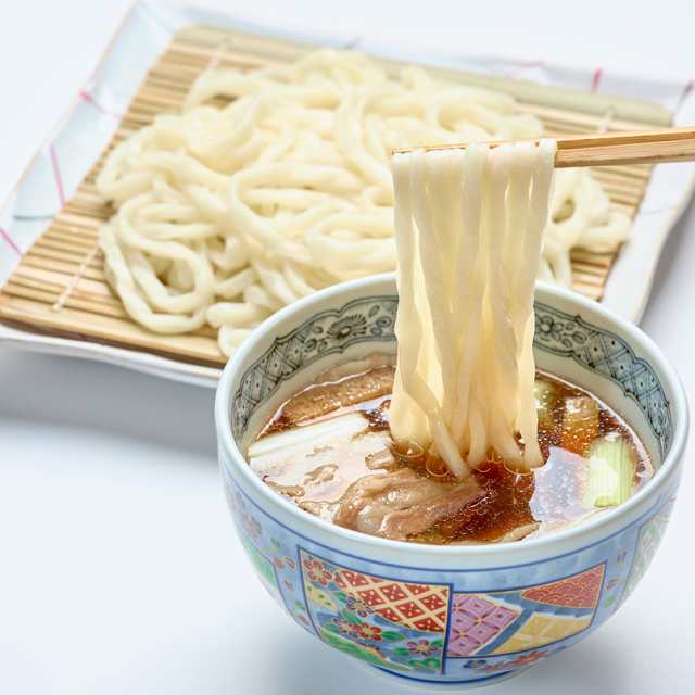 桐生の波打肉汁うどん ねじれうどん 半生麺 130g×4袋 肉汁4袋 送料無料 なみうちうどん でこぼこ麺 ギフト プレゼントの通販はau PAY マーケット 桐生うどんの里 au PAY マーケット-通販サイト 桐生の波打肉汁うどん ねじれうどん 半生麺 130g×4袋 肉汁4袋 送料無料 なみうちうどん でこぼこ麺 ギフト プレゼント