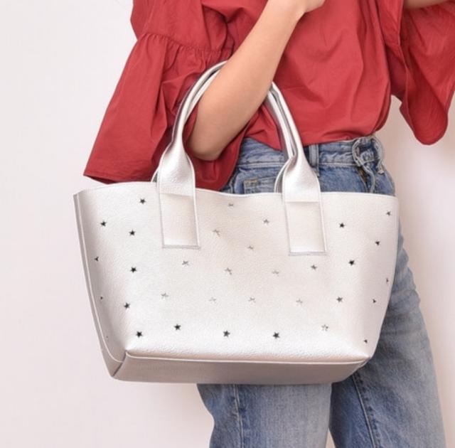 星 パンチング トートバッグ クーコ シルバー ブラック イエロー レディースバッグ トート バッグの通販はau Pay マーケット Rafa Select Au Pay マーケット店
