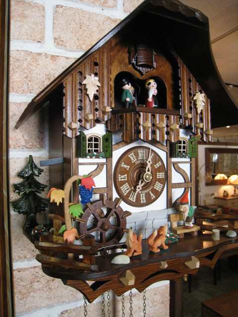 からくり時計 鳩時計 壁掛け 掛け時計 おしゃれ 北欧 森の時計 ドイツ シュナイダー社｜au PAY マーケット