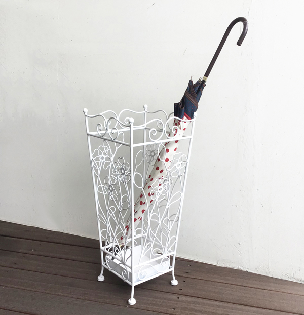 アイアン 傘立て アンブレラスタンド アンティーク おしゃれ 玄関 ホワイト スクエア 雨 屋外の通販は 7,830円