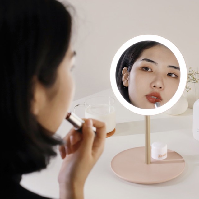 TRAVEL MAKEUP MIRROR/充電式LEDライト付き折りたたみミラー 組立式の