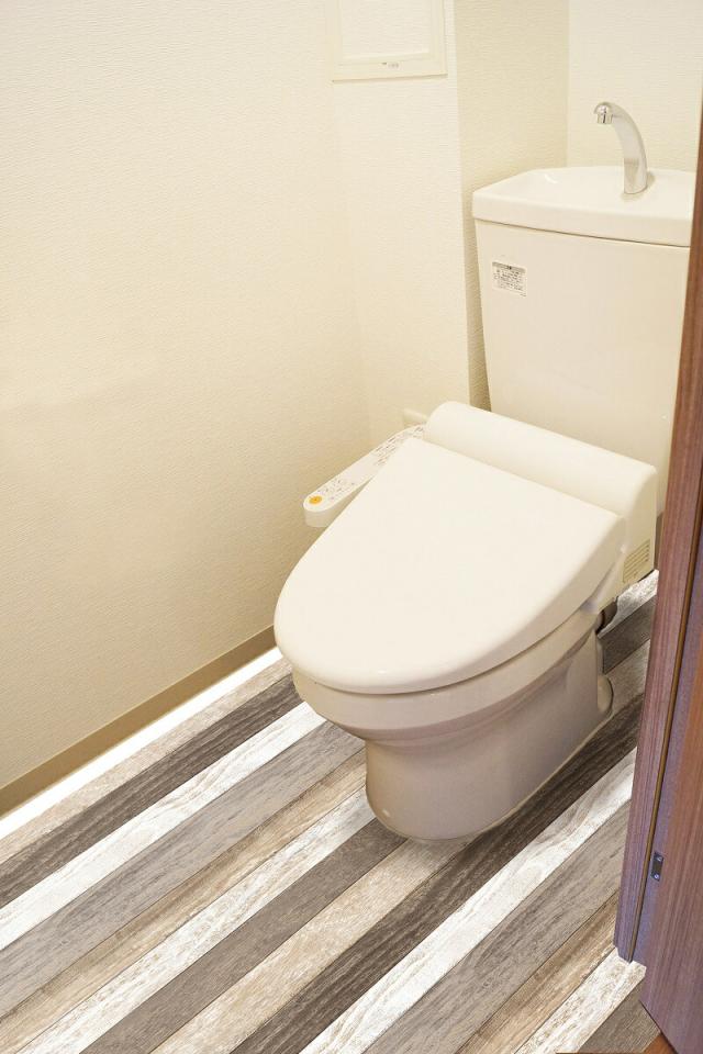 送料無料 トイレ防水模様替えシート Bktsw 900ｇｙ 90cm 0cm の通販はau Pay マーケット インテリアの明和グラビア