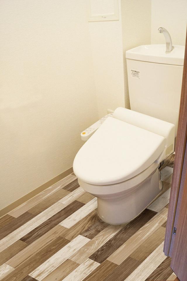 送料無料 トイレ防水模様替えシート トイレマット Bkty 900ｌｂｒ 90cm 0cm の通販はau Pay マーケット インテリアの明和グラビア