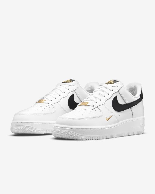 Nike ナイキ スニーカー エアフォースワン エッセンシャル Wmns Air Force 1 07 ホワイト ブラック Cz0270 102 送料無料 並行輸入品の通販はau Pay マーケット Ksmtry