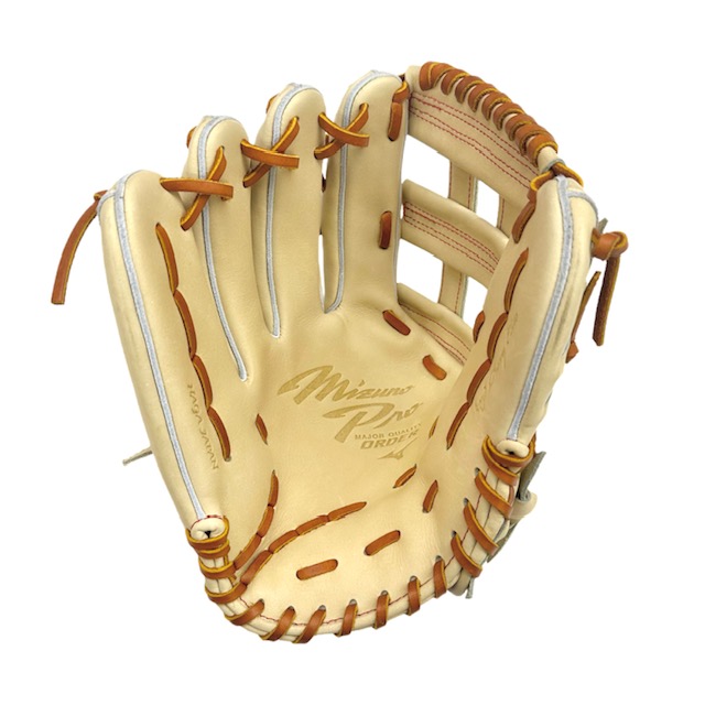 型付け無料・グラブ刺繍2ヶ所無料(単色)・グラブ袋刺繍無料(単色