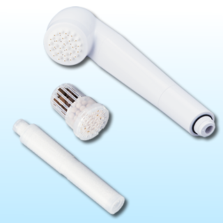 ガイアの水135 浄水シャワー カートリッジ付き シャワーヘッド