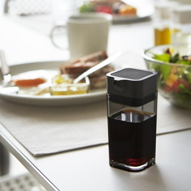 醤油差し 醤油入れ 調味料入れ プッシュ式醤油差し タワー ホワイト ブラック おしゃれ シンプル Tower 山崎実業 キッチン 卓上 液体の通販はau Pay マーケット 北欧雑貨 マット プロヴァンスの風 Wowma店