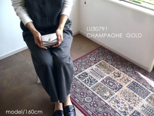 1metre carre アンメートルキャレ 三つ折り財布 シュリンク レザー ミニ ウォレット LU30791 ベージュ/グレー/ブラック/ゴールド/シルバー/ブルー_4