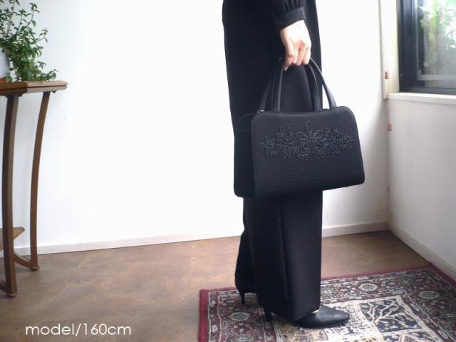 岩佐 イワサ IWASA 日本製 ブラックフォーマル タッセル付き 米沢織