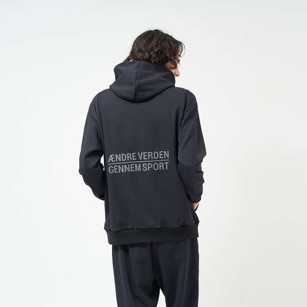 ◆◆ ＜ヒュンメル＞ HUMMEL PLAY スウェットプルオーバーフーディー HAP8288 (90)の通販は