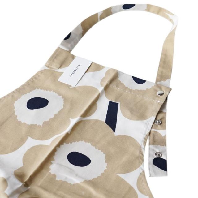 三太郎の日 マリメッコ エプロン ウニッコ オフホワイト ベージュ ダークブルー 185 刺しゅう可有料 名入れ 送料無料 プレゼンの通販はau Pay マーケット ブランドショップa Level エイレベル