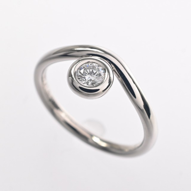 古物市場主の資格を有するZ1797 ティファニー 5号Pt950 9Pダイヤ カーブドバンドリング　指輪