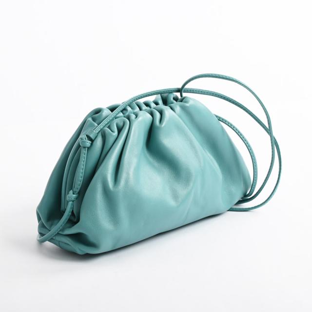 BOTTEGA VENETA ボッテガヴェネタ ミニザポーチ パラキート ほぼ未使用