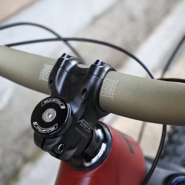 RENTHAL V2 FATBAR 35mm/800mm ゴールド レンサル MTB ハンドルバーの