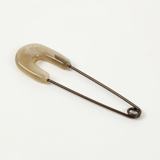 日本製 群馬県で製造 キルトピン ストールピン アンティーク調 クラシック 布留め 丸タイプ 白水牛調 ホワイトの通販はau Pay マーケット くーる ほっと