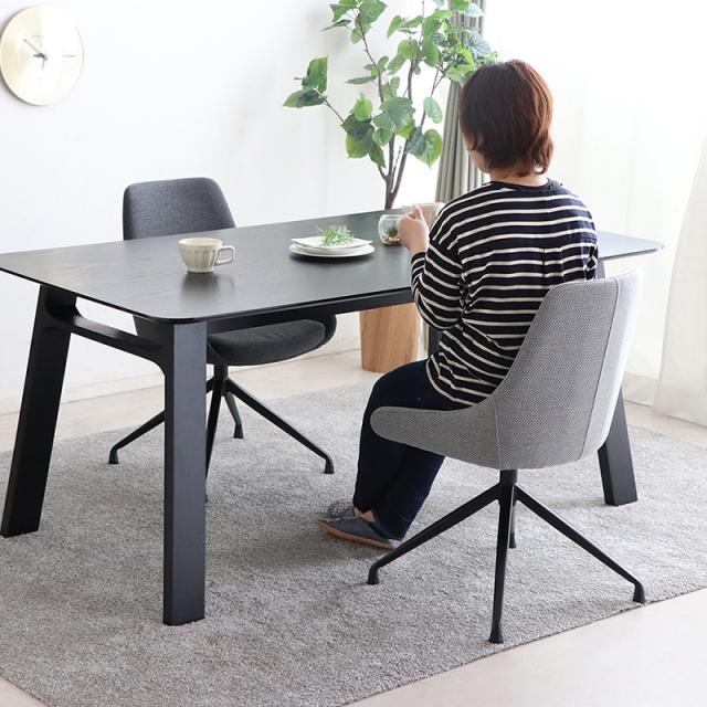 商品名| FRB-DC  回転式ダイニングチェア 【2脚セット】<br>カラー| チャコールグレー色/2色あります。<br>材　料| ポリエステル(布)　スチール脚<br>サイズ| 幅48×奥行き53×高さ81cm 座面高：43cm<br>北欧  組み立て商品 回転チェア 椅子 デスクチェア 店舗用にも