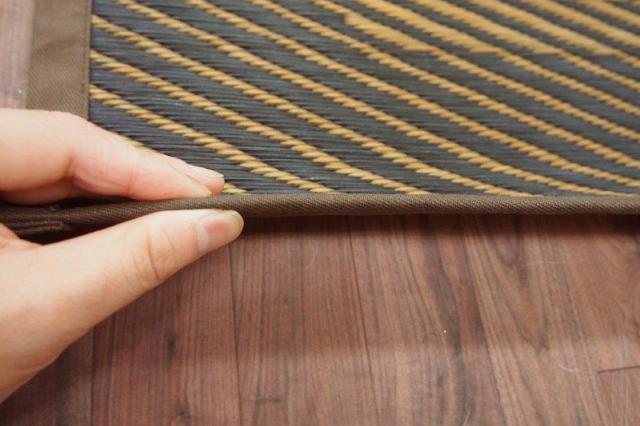 い草カーペット（裏張りあり） GKU 江戸間6帖 約261×352cm ブラウン×ブラック 日本製 国産 すべり止め 畳ラグ 夏 ラグ い草カーペット イ草 ラグマット 日本製  軽量 傷防止 和モダン おしゃれ 和室 和風 モダン 抗カビ 夏用_8