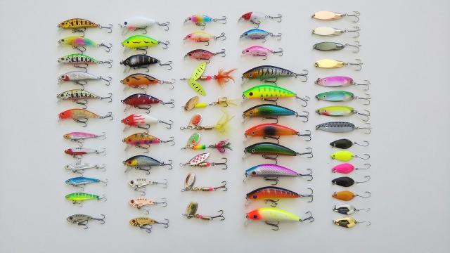 渓流のルアー 厳選 59本セット 渓流解禁 これからの季節にピッタリ ミノー スプーン スピナー イワナ ヤマメ アマゴ ニジマの通販はau Pay マーケット 雪見堂