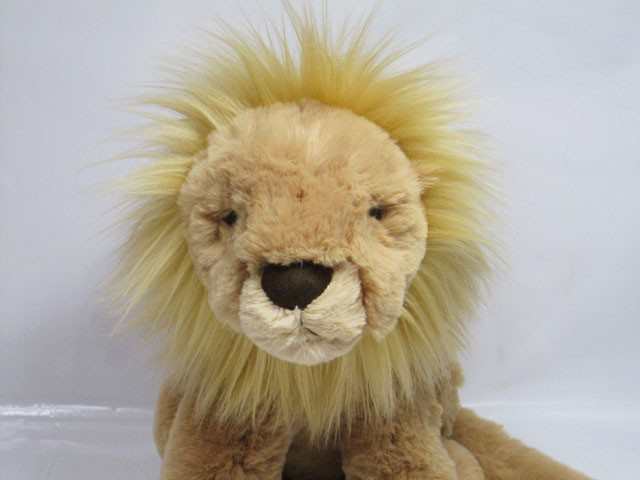 leonardo lion jellycat