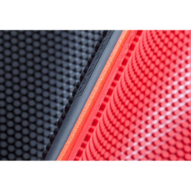 ジュウイック メンズ レディース アグレッサー Dr.Neubauer AGGRESSOR 卓球ラケットラバー 表ソフトラバー 半粒 ブラック 黒 レッド 赤 送料無料 JUIC 1164_1