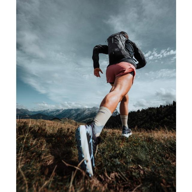 12リットル サロモン メンズ レディース クロス CROSS リュックサック デイパック バックパック バッグ 鞄 登山 ハイキング ランニング ホワイト 白 ブラック 黒 ブルー 青 グリーン 緑 送料無料 Salomon_12