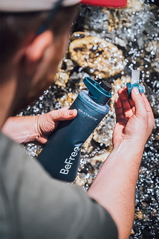 1.0L スター商事 メンズ レディース カタダイン ビーフリーAC 携帯用浄水器 KATADYN BeFree 携帯 浄水器 防災グッズ 登山 キャンプ 断水 海外旅行 ブルー 青 送料無料 14071