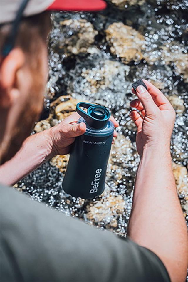 1.0L スター商事 メンズ レディース カタダイン ビーフリーAC 携帯用浄水器 KATADYN BeFree 携帯 浄水器 防災グッズ 登山 キャンプ 断水 海外旅行 ブルー 青 送料無料 14071