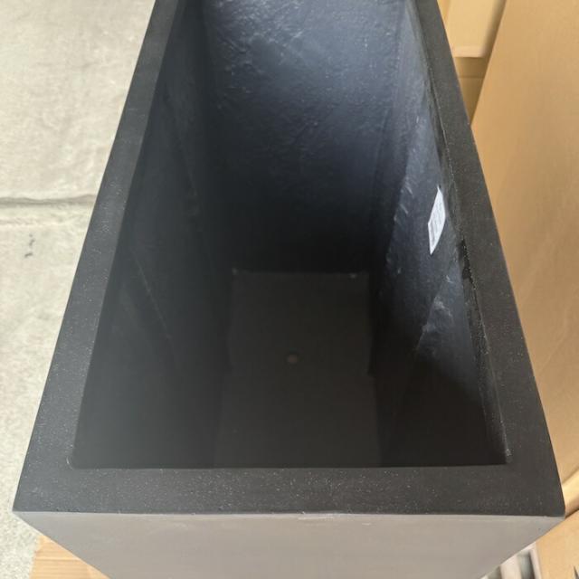 植木鉢 おしゃれ 大型 四角 マグナス パーティション L 幅80cm 高さ78cm FPR製 寒冷地対応 グレー ブラック スクエア 北欧 鉢カバー 屋外 室内 兼用 観葉植物用 サボテン 特大 ガーデニング ベランダ 玄関 インテリア プランター 深型_9