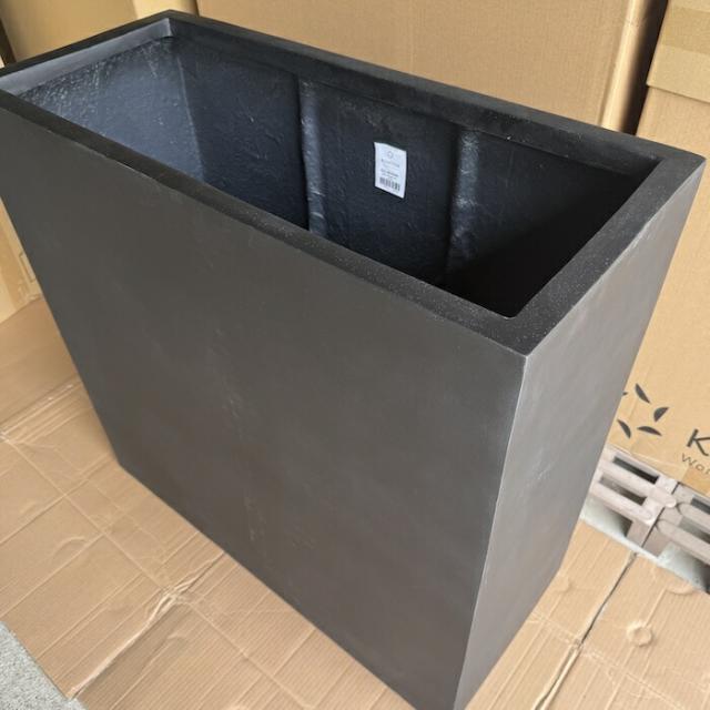 植木鉢 おしゃれ 大型 四角 マグナス パーティション L 幅80cm 高さ78cm FPR製 寒冷地対応 グレー ブラック スクエア 北欧 鉢カバー 屋外 室内 兼用 観葉植物用 サボテン 特大 ガーデニング ベランダ 玄関 インテリア プランター 深型_10