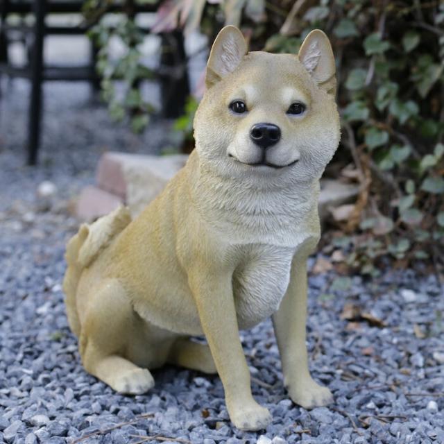 柴犬 置物 大きい かわいい お座り柴犬 グッズ 高さ40cm woobia ウービア 巨大オブジェ おしゃれ ガーデン インテリア 可愛い プレゼント 北欧 玄関 雑貨 動物 モダン 面白い 庭 ギフト 屋外 家 リアル 玄関先 卓上 ガーデンオーナメント