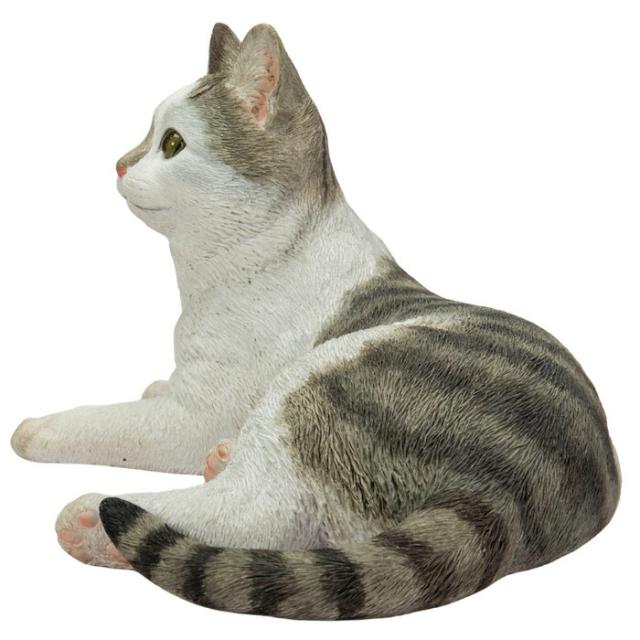 猫 置物 リアルでかわいい おしゃれ 大きい 寝そべったサバトラ白猫 ネコ 横幅34cm woobia ウービア ガーデン インテリア オブジェ 巨大 可愛い プレゼント 北欧 玄関 雑貨 動物 モダン 面白い 庭 ギフト 屋外 家 玄関先 ガーデンオーナメント_4