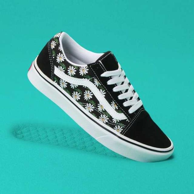 Vans バンズ スニーカー シューズ レディース ウィメンズ スクリブル フラワー コンフィクッシュ オールドスクール 靴 ローカット 新作の通販はau Pay マーケット Bumps