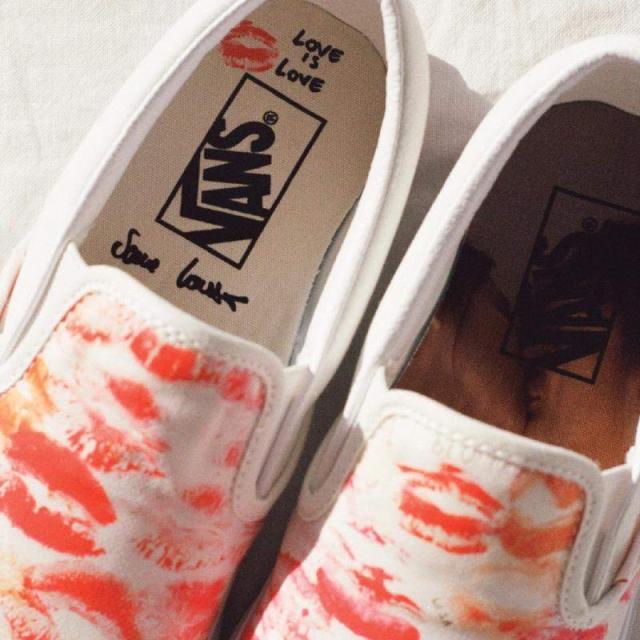 Vans バンズ スリッポン スニーカー シューズ レディース スリップオン メドウ パッチワーク クラシック 靴 ローカット 新作の通販はau Pay マーケット Bumps