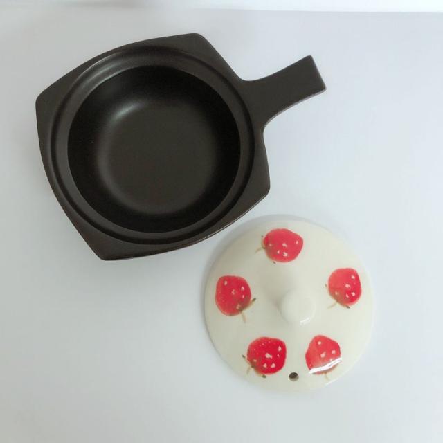 目玉焼き又はイチゴ 予約販売】目玉焼き土鍋 いちご 洋なし さくらんぼ CAT4色あり 萬古焼