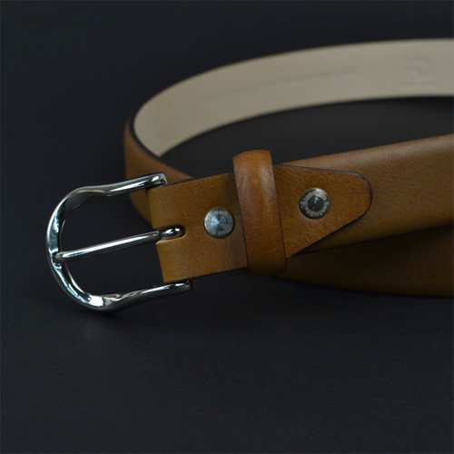 ベルト メンズ ビジネスベルト 日本製 ミネルバボックス イタリアンレザー 【名入れ対応】 ちょっといいベルト 紳士 本革 牛革 badalassi carlo minerva box プレゼントにおすすめ Nippon de Handmadeの通販は ベルト メンズ ビジネスベルト 日本製 ミネルバボックス イタリアンレザー 【名入れ対応】 ちょっといいベルト 紳士 本革 牛革 badalassi carlo minerva box プレゼントにおすすめ Nippon de Handmadeの通販は