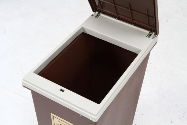 ゴミ箱 おしゃれ 45l ごみ箱 キッチン 45リットル スリム ダストボックス 収納 リビング フタ付き ふた ふた付き 大型 北欧 薄型 4個セッの通販はau Pay マーケット Quoli