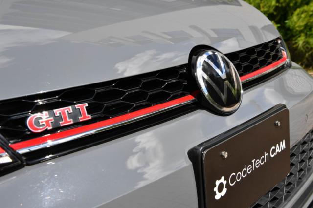 CodeTech CS-NFE-V001 フォルクスワーゲン Newロゴエンブレム for ゴルフ7.5  (BQ)の通販は 10,439円