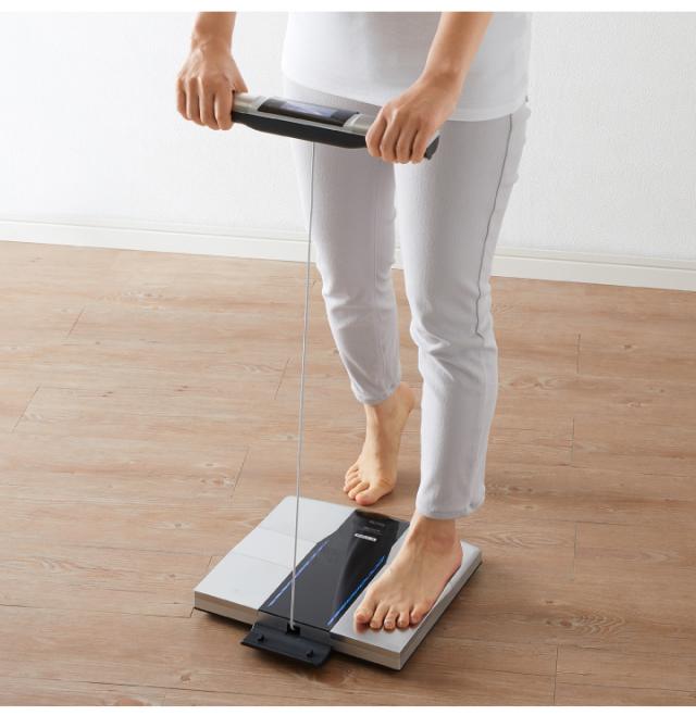 タニタ 左右部位別体組成計 インナースキャンデュアル RD-803L-BK ブラック 体重計 体脂肪計 デジタル 筋肉量 BLE アプリ 日本製 TANITAの通販は