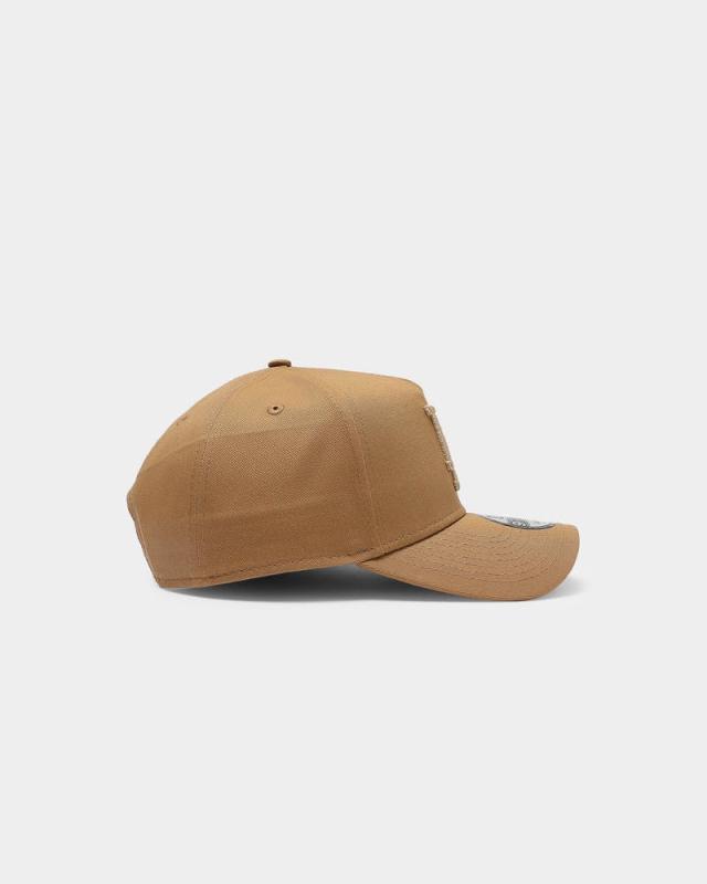 YSL 9FORTY ベージュキャップ　ニューエラ ニューエラ キャップ（フリース） | Saint Laurent サンローラン