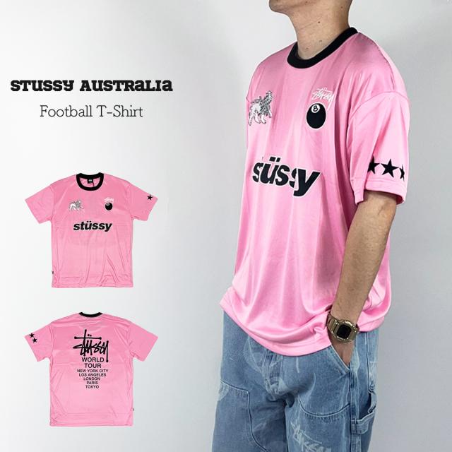 Stussy Australia Tシャツ ステューシー オーストラリア Football T-Shirt Pink 半袖 オーバーサイズ ロゴ メンズ ユニセックス st0m0411 [衣類] ユ00582