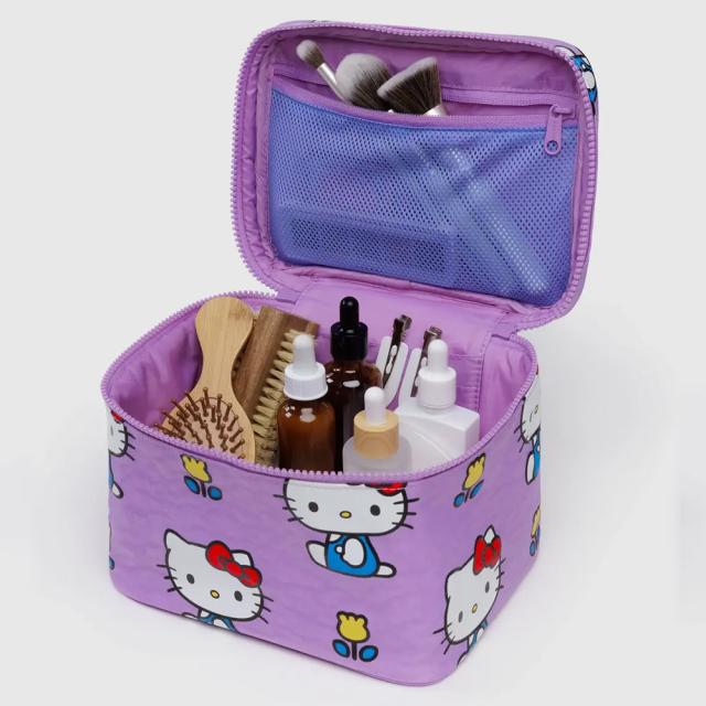 【正規品】BAGGU × サンリオ ハローキティ コスメポーチ Lサイズ BAGGU x Sanrio コスメポーチ ラージサイズ 日本未入荷 メイクポーチ