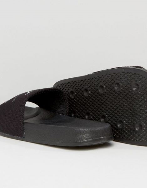 calvin klein viggo logo sliders in black