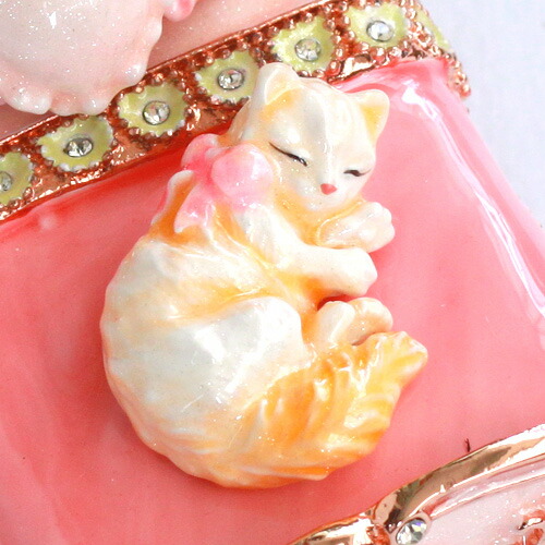 ミニチュアベッド ミニチュア家具 猫 ジュエリーボックス ピィアース 東京銀座PICALS 東京銀座ピカルス 可愛い ブランド おしゃれ プレゼント オブジェ 置物 動物 誕生日プレゼント プロポーズ ペット 骨壺 メモリアルボックス ペット_1