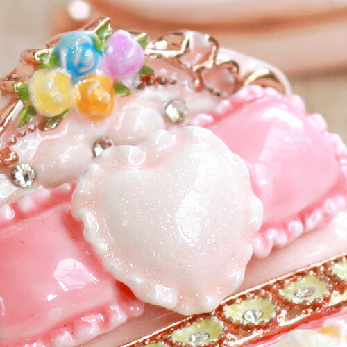 ミニチュアベッド ミニチュア家具 猫 ジュエリーボックス ピィアース 東京銀座PICALS 東京銀座ピカルス 可愛い ブランド おしゃれ プレゼント オブジェ 置物 動物 誕生日プレゼント プロポーズ ペット 骨壺 メモリアルボックス ペット_3