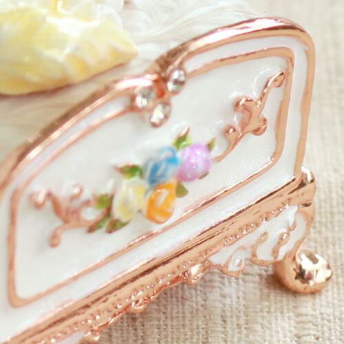 ミニチュアベッド ミニチュア家具 猫 ジュエリーボックス ピィアース 東京銀座PICALS 東京銀座ピカルス 可愛い ブランド おしゃれ プレゼント オブジェ 置物 動物 誕生日プレゼント プロポーズ ペット 骨壺 メモリアルボックス ペット_6